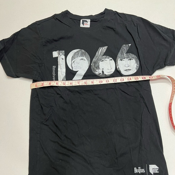 The Beatles, 1966 revolver T-shirt from Abbey - Picture 3 of 7
